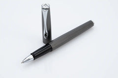 עט רולר Diplomat Esteem Black Barley