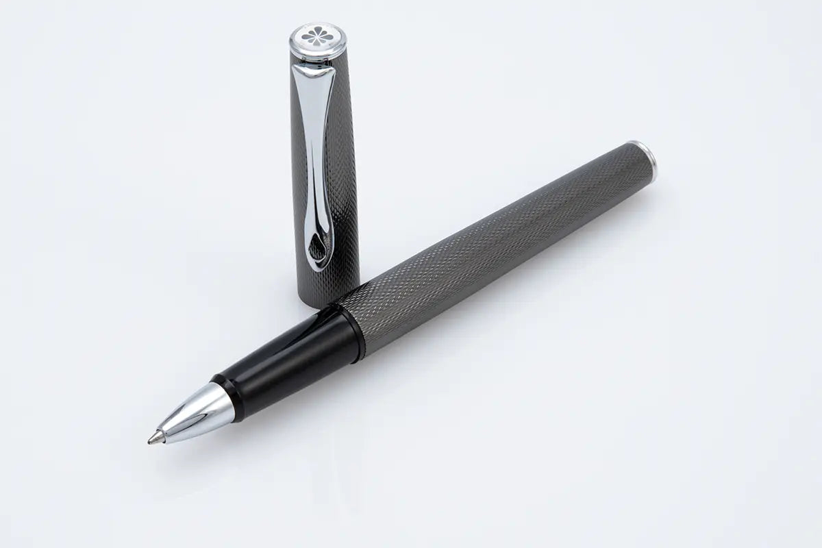עט רולר Diplomat Esteem Black Barley