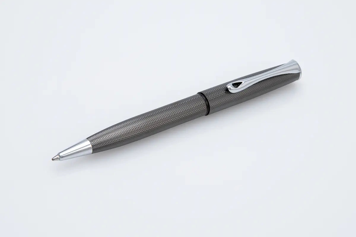 עט כדורי Diplomat Esteem Black Barley