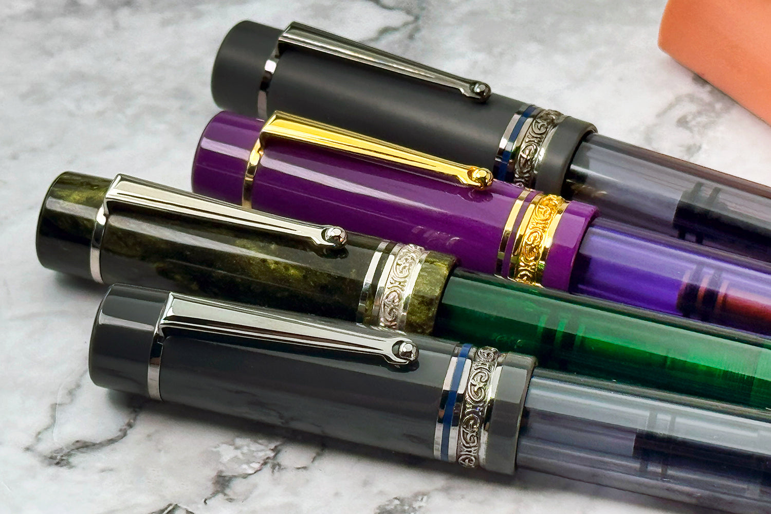 עט נובע Delta Royal Green Limited Edition - ירוק רויאל Royal Green