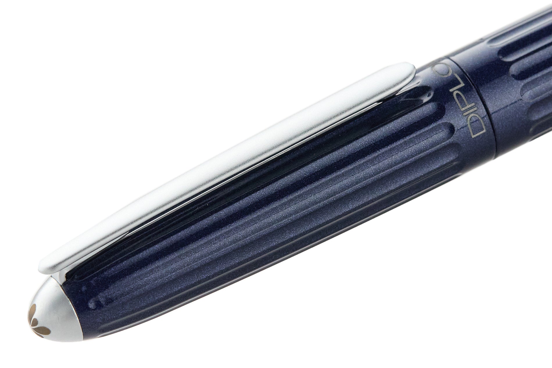 עט נובע Diplomat Aero - כחול חצות Midnight Blue