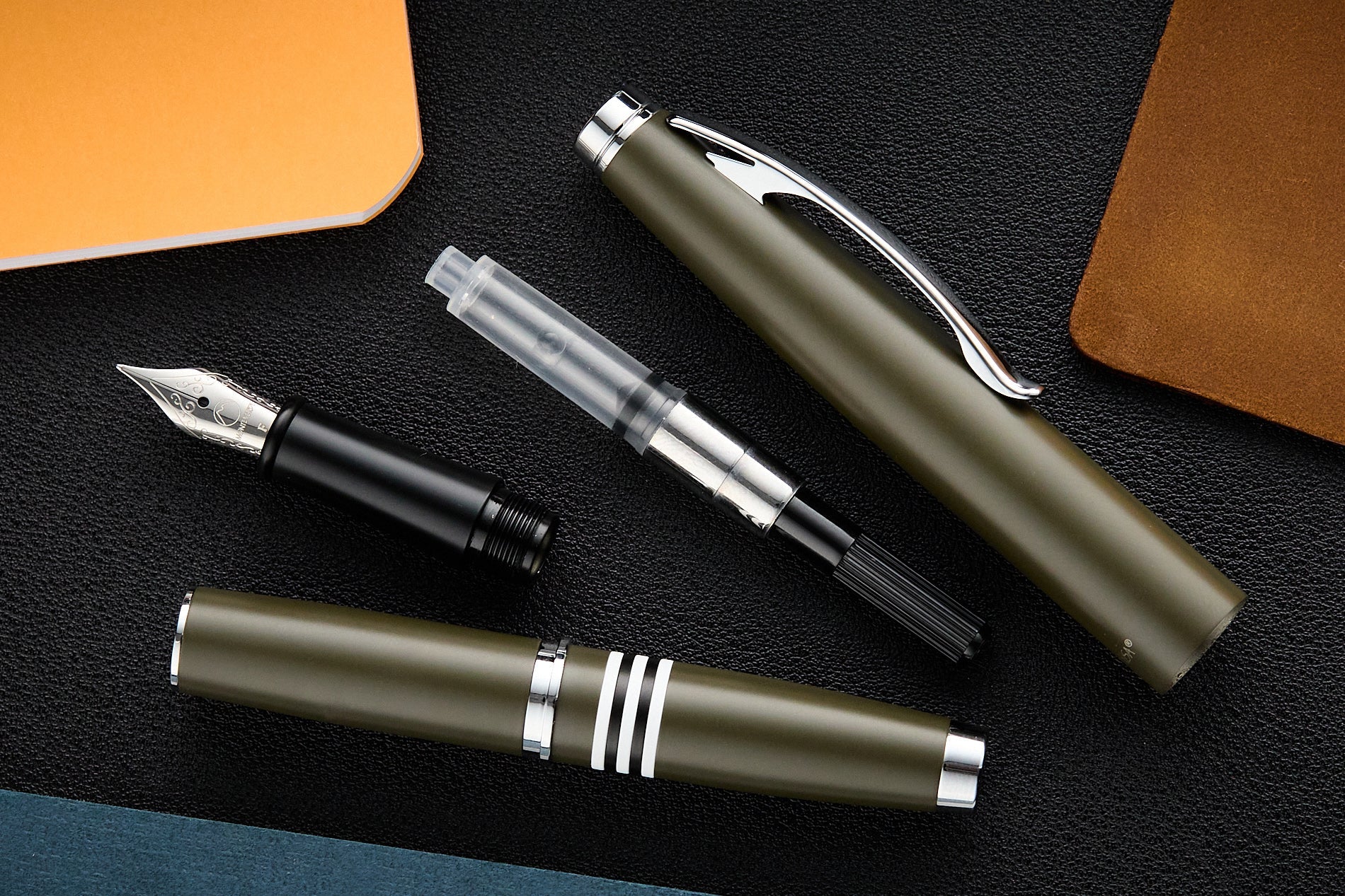 עט נובע Monteverde Dakota - ירוק צבאי Military Green