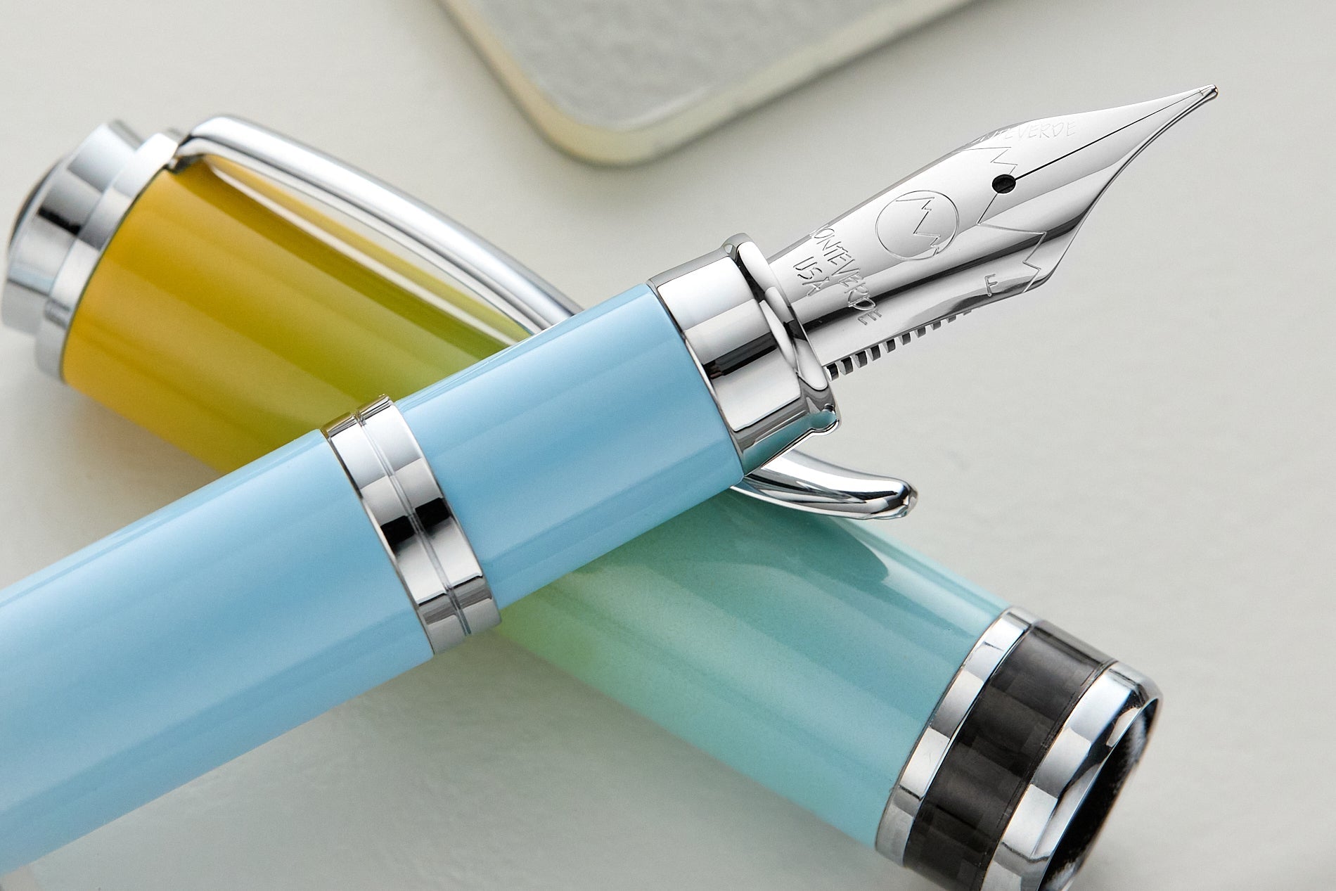 עט נובע Monteverde Innova Ombre Fusion - בליס Bliss
