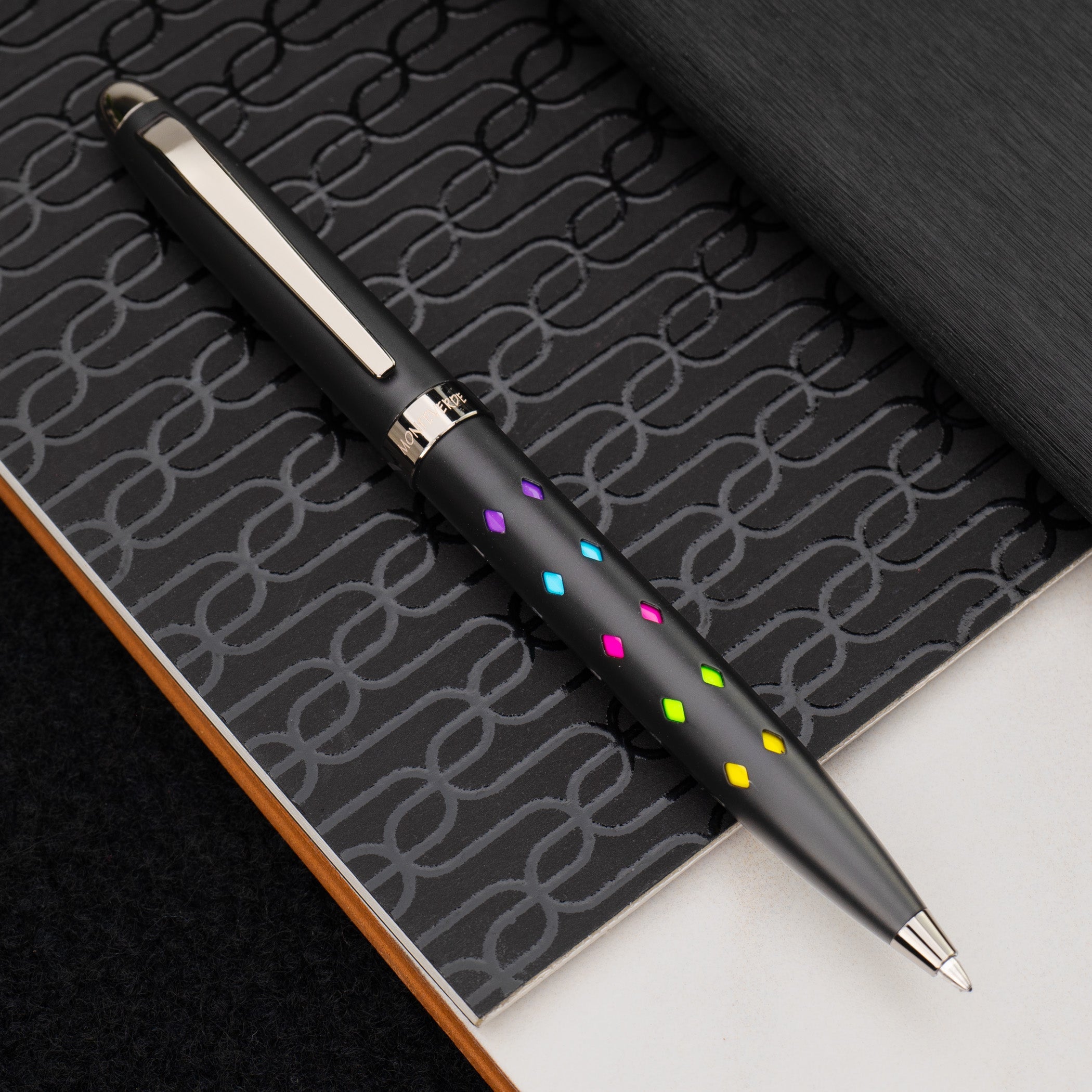 עט ג'ל Monteverde Illusia - שחור מט Black Matte