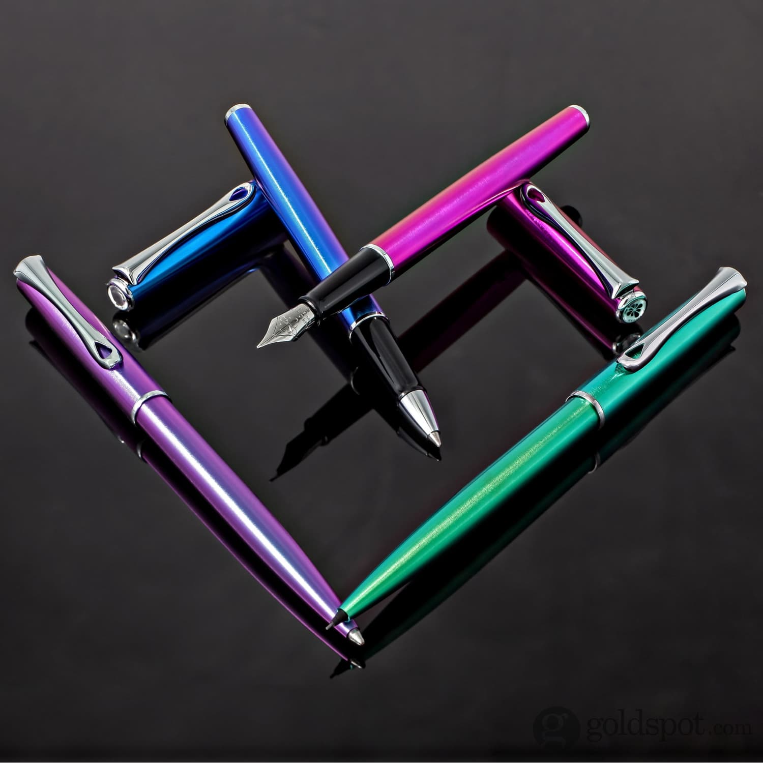 עט רולר Diplomat Traveller - פוקסיה עליזה Funky Fuchsia